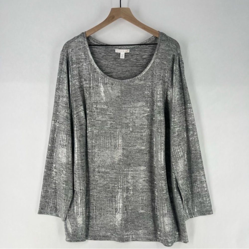 Westport 1962 Metallic Silver Semi‎ Sheer Knit Scoop Neck Short Sleeve Top